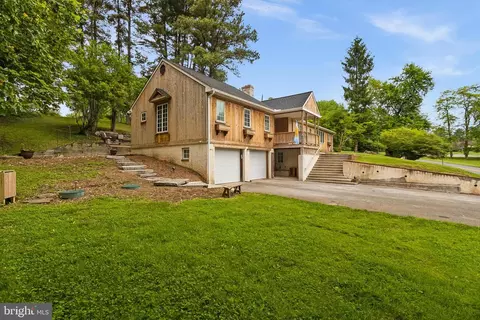 Exterior - 2124 Graves Rd, Hockessin, DE 19707 photo 6 of 29