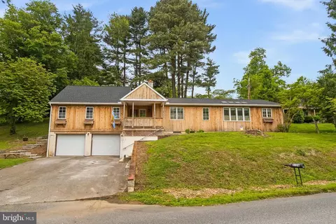 2124 Graves Rd, Hockessin, DE 19707