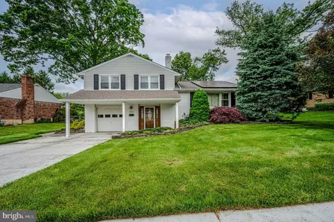 2403 Larchwood Rd, Wilmington, DE 19810