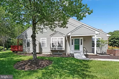 206 W Red Lion Dr, Bear, DE 19701