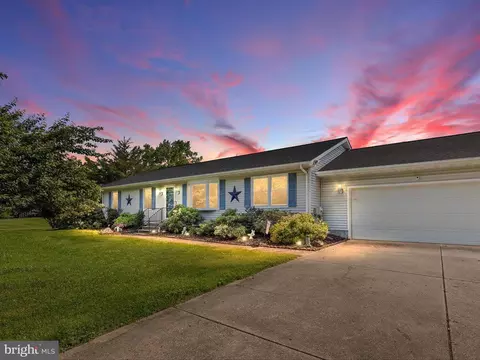 103 Meadow Ln, Townsend, DE 19734