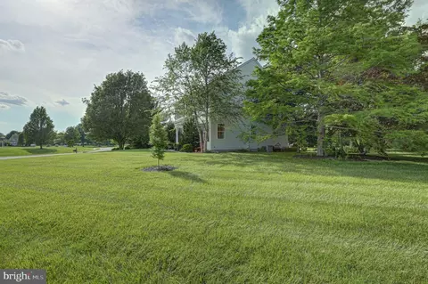 Exterior - 7 Brick Mill Cir, Middletown, DE 19709 photo 3 of 17