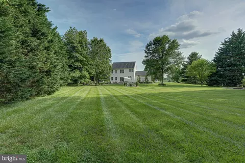 Exterior - 7 Brick Mill Cir, Middletown, DE 19709 photo 8 of 17