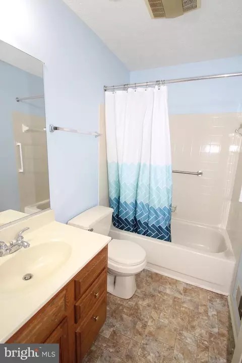 16 Galloway Ct E, Newark, DE 19711 photo 10