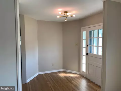 Entry Way - 10 Brookbend Dr, Newark, DE 19713 photo 1 of 2