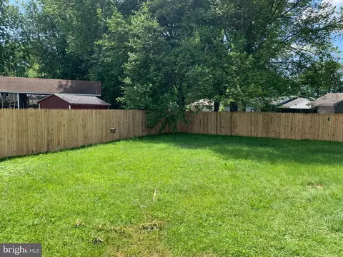 Exterior - 10 Brookbend Dr, Newark, DE 19713 photo 4 of 4
