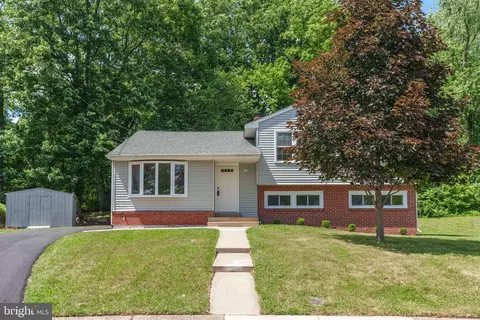 56 Daphne Cir, Claymont, DE 19703