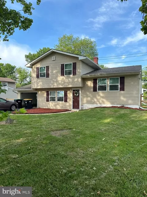 622 S Harmony Rd, Newark, DE 19713