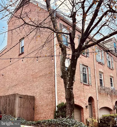 1510 N Rodney St, Wilmington, DE 19806
