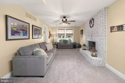 21 Noble Ct, Newark, DE 19713 photo 7