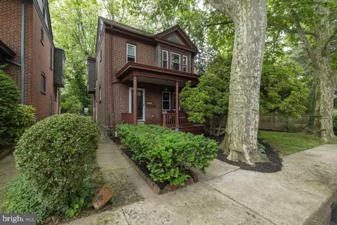 901 W 27th St, Wilmington, DE 19802