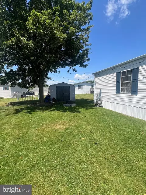 214 Holly Ct, Bear, DE 19701 photo 17