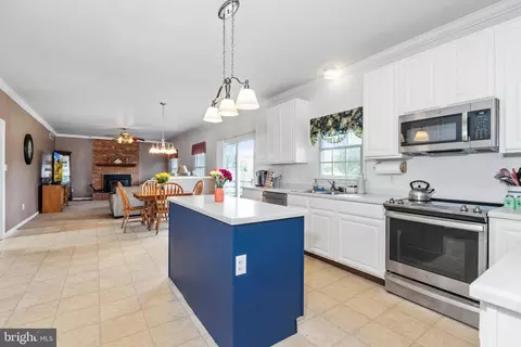 Kitchen - 150 N Gabriel Dr, Bear, DE 19701 photo 3 of 4