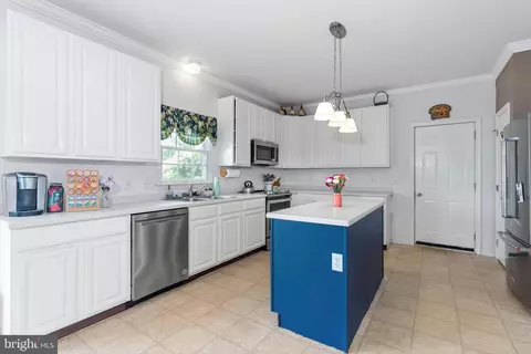 Kitchen - 150 N Gabriel Dr, Bear, DE 19701 photo 4 of 4