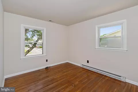 821 Broadfield Dr, Newark, DE 19713 photo 16