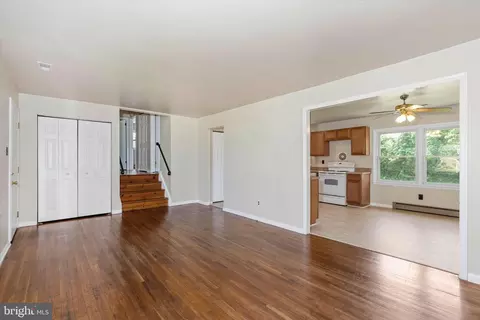 821 Broadfield Dr, Newark, DE 19713 photo 7
