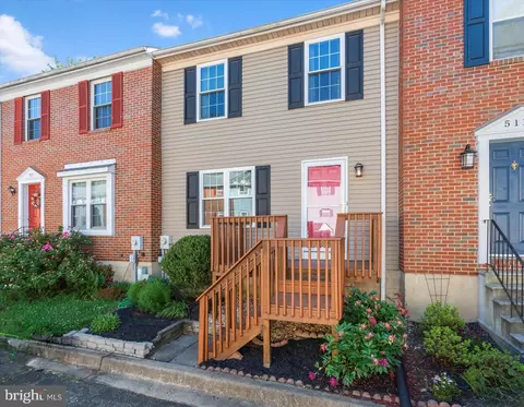 5112 W Woodmill Dr, Wilmington, DE 19808