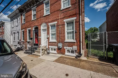 812 N Spruce St, Wilmington, DE 19801