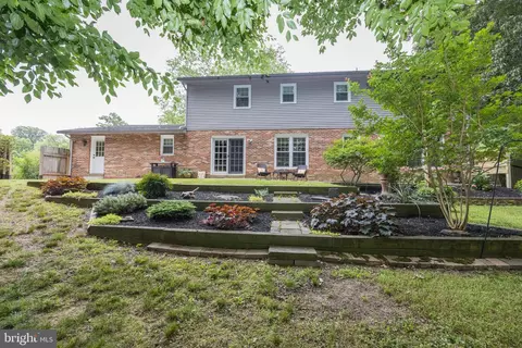 Exterior - 13 Anna Ave, Bear, DE 19701 photo 6 of 13
