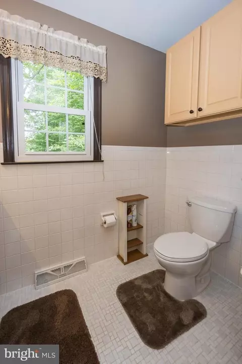 Bath - 13 Anna Ave, Bear, DE 19701 photo 6 of 13