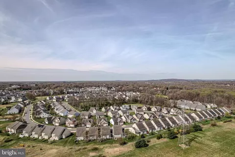View/Area - 313 Pierce Run, Newark, DE 19702 photo 1 of 7