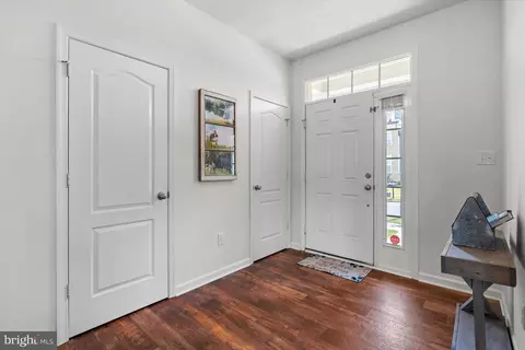 Entry Way - 1039 E Davinci Dr, Middletown, DE 19709 photo 7 of 10