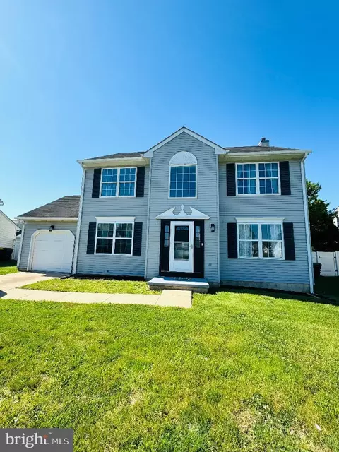 753 Staghorn Dr, New Castle, DE 19720