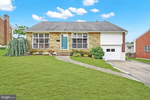 2208 Foote Rd, Wilmington, DE 19803