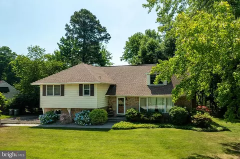 1215 Evergreen Rd, Wilmington, DE 19803