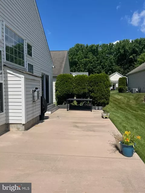 Exterior - 5 Compass Rose Way, Newark, DE 19702 photo 2 of 2