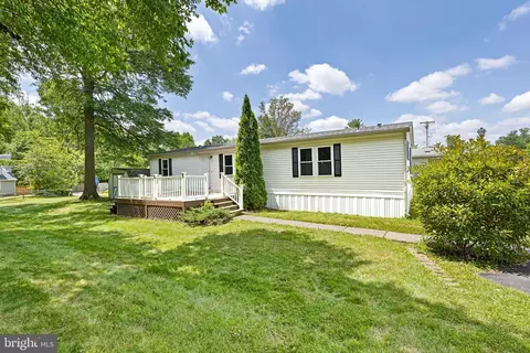 1 Gypsum Dr #161, Newark, DE 19713