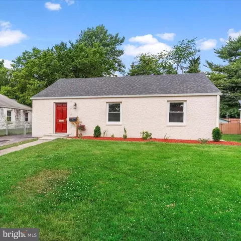 213 Blue Hen Rd, New Castle, DE 19720