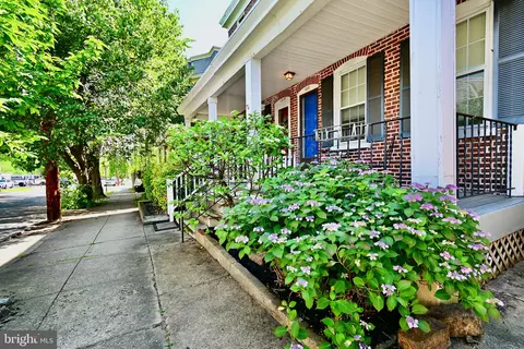 1312 N Dupont St, Wilmington, DE 19806