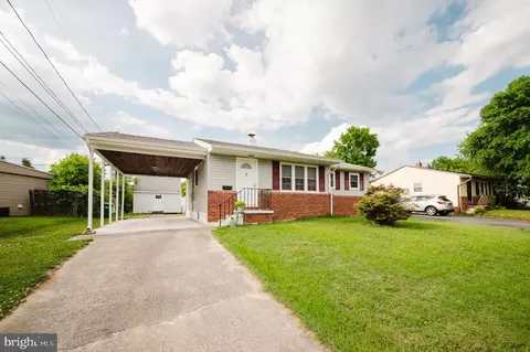 3 Phyllis Dr, Newark, DE 19711 photo 3