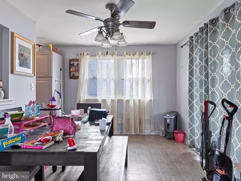 Entry Way - 26 E Shady Dr, Newark, DE 19713 photo 2 of 2