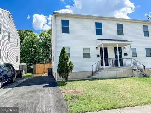 219 E 35th St, Wilmington, DE 19802