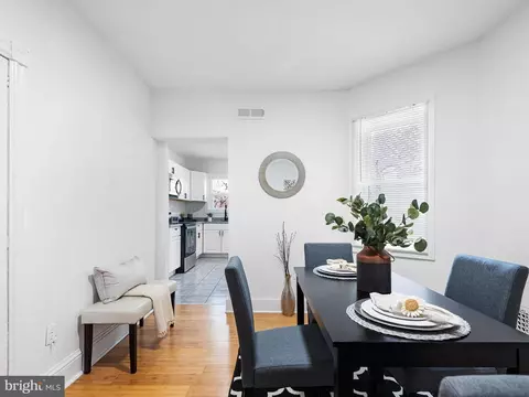 Entry Way - 307 E 24th St, Wilmington, DE 19802 photo 2 of 3