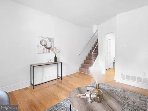Entry Way - 307 E 24th St, Wilmington, DE 19802 photo 1 of 3