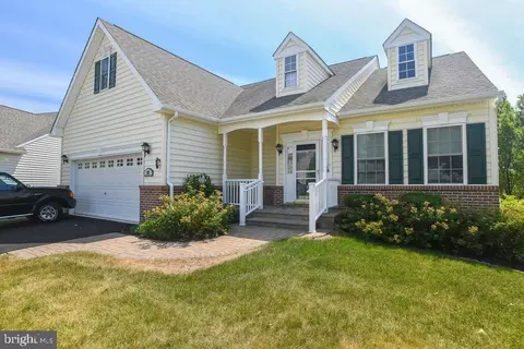 117 Devalinder Dr, Newark, DE 19702