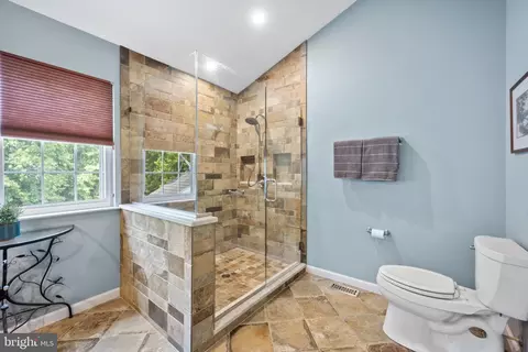 Bath - 29 Crimson King Dr, Bear, DE 19701 photo 2 of 3