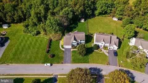 View/Area - 29 Crimson King Dr, Bear, DE 19701 photo 7 of 8