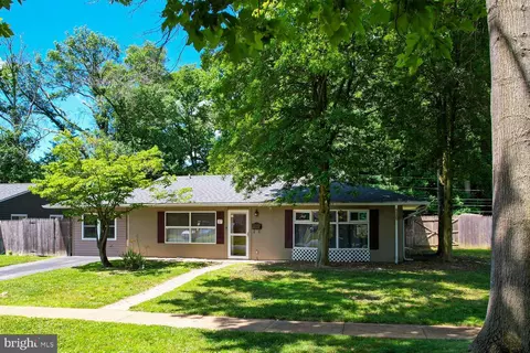 Exterior - 17 Chippendale Cir, Newark, DE 19713 photo 5 of 7