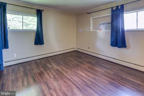 Other - 17 Chippendale Cir, Newark, DE 19713 photo 5 of 7