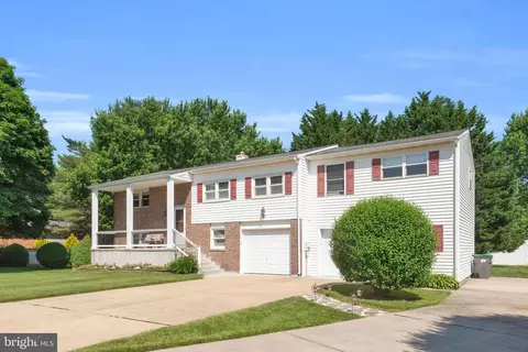 Exterior - 21 Rawlings Dr, Bear, DE 19701 photo 4 of 18