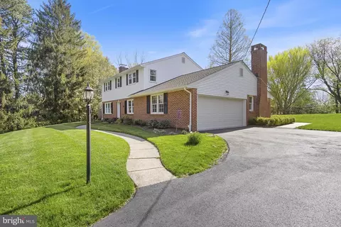 839 Summerset Dr, Hockessin, DE 19707 photo 4