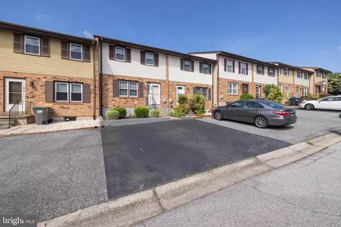 4920 Hogan Dr, Wilmington, DE 19808