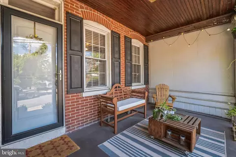 402 W 14th St, Wilmington, DE 19801