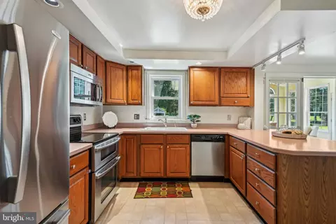 Kitchen - 520 Cullan Dr, Bear, DE 19701 photo 5 of 5