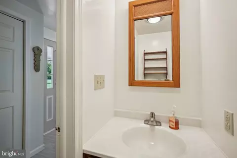 Bath - 520 Cullan Dr, Bear, DE 19701 photo 1 of 5