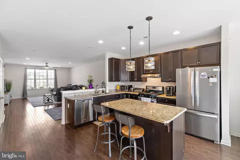 3461 Naamans Dr, Claymont, DE 19703